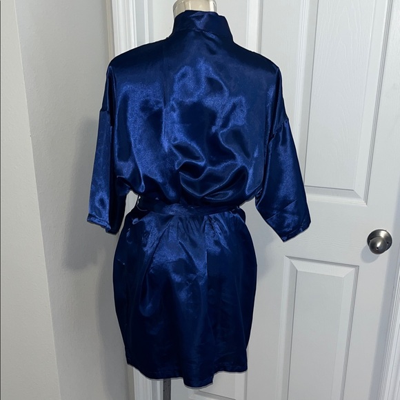 Deep Blue Satin Robe - Picture 4 of 7